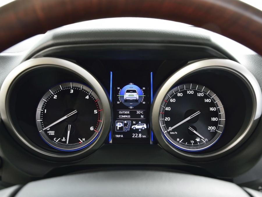 Toyota Land Cruiser Prado 2013 года  (фото 10 из 103)